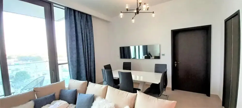 Дубай: Fabulous Stay in Downtown Views