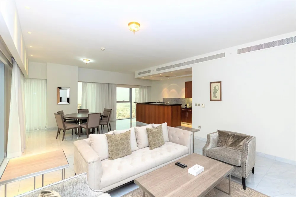 Дубай: Luxury & Elegance in the heart of Dubai DIFC