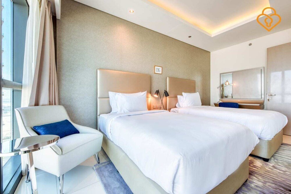 Дубай: Damac Paramount Two Bedroom