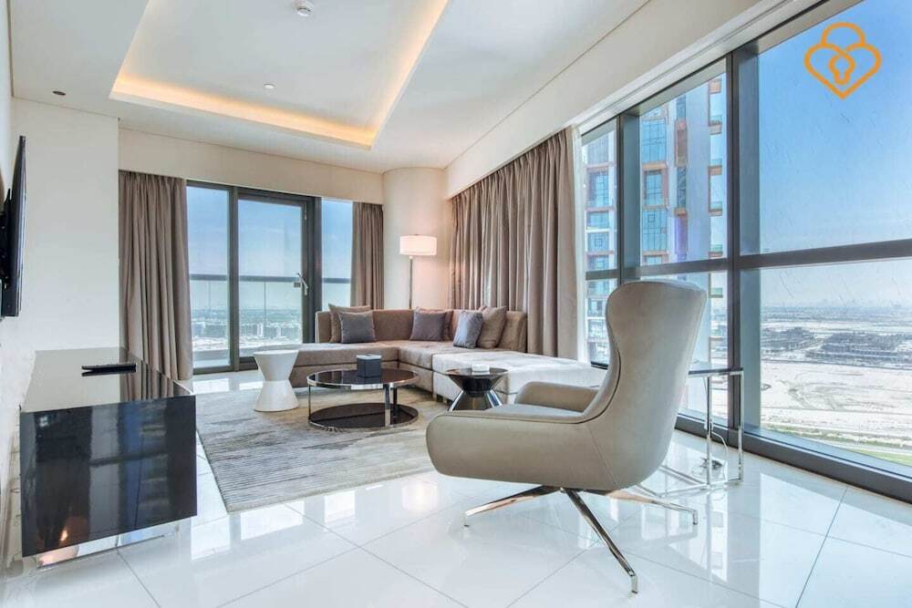 Дубай: Damac Paramount Two Bedroom