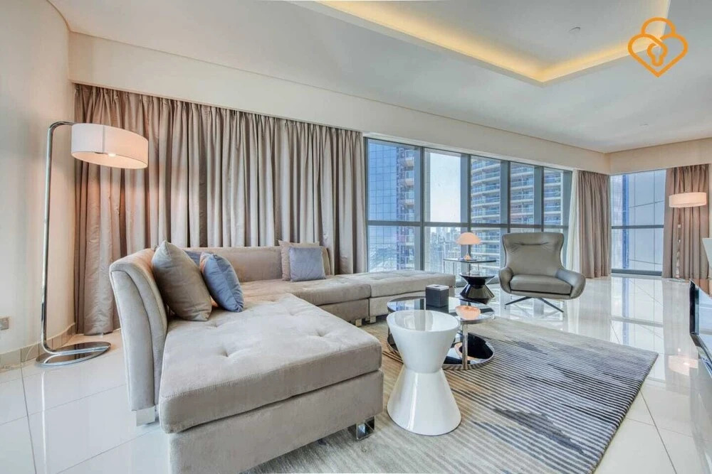 Дубай: Damac Paramount Two Bedroom