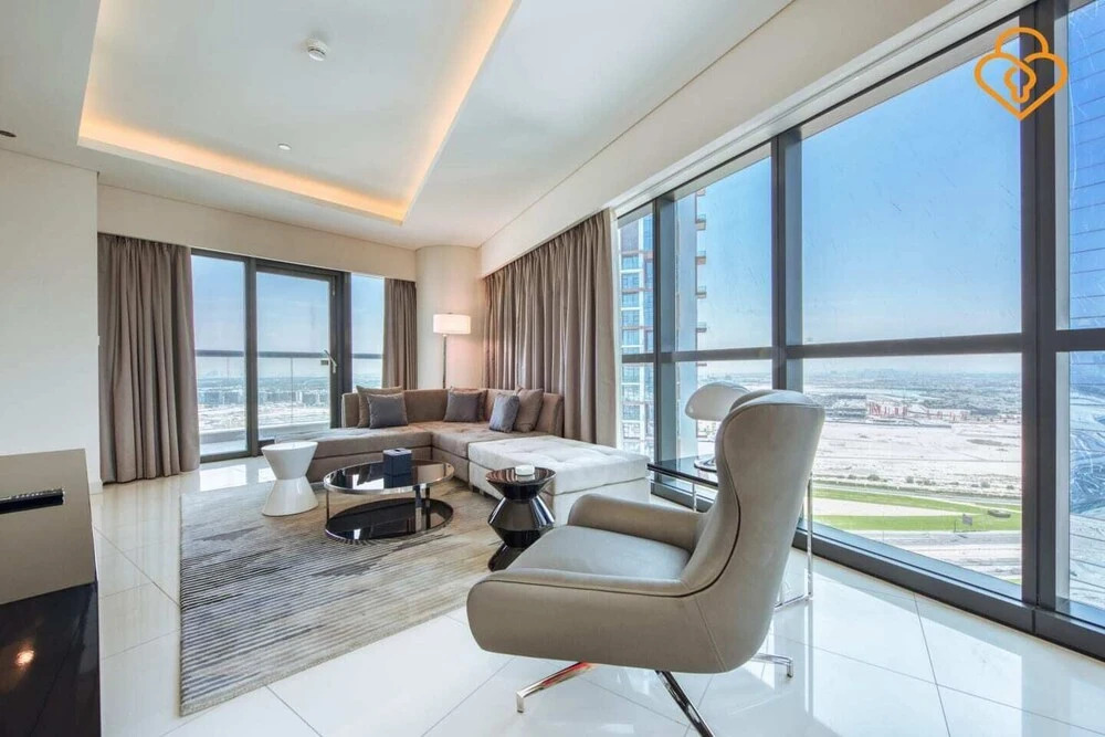 Дубай: Damac Paramount Two Bedroom