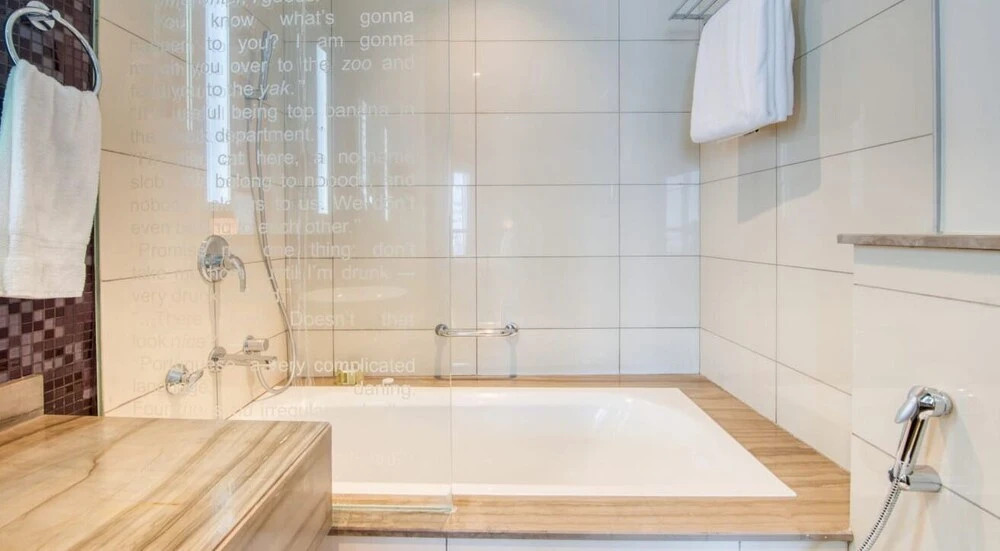 Дубай: Damac Paramount Two Bedroom