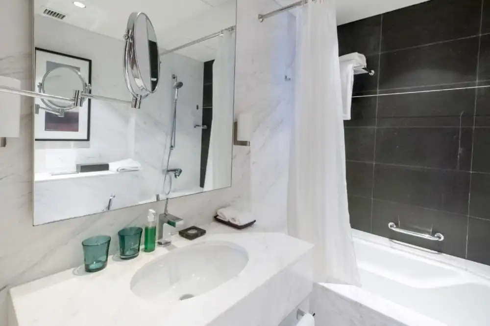 Дубай: Luxury residence at Fashion Avenue Dubai Mall