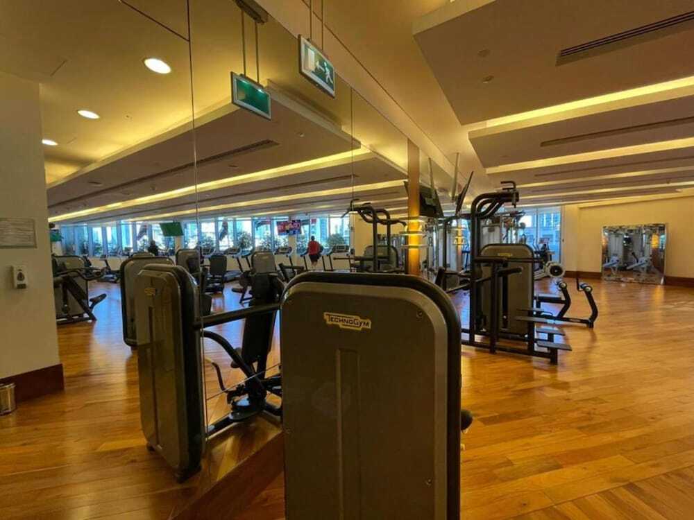 Дубай: Luxury residence at Fashion Avenue Dubai Mall