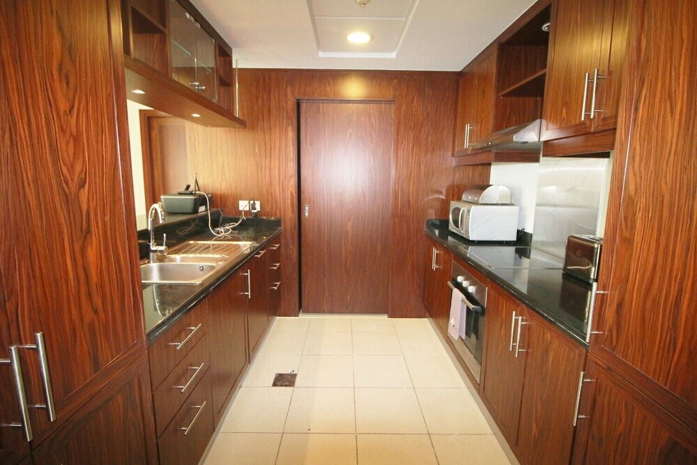 Дубай: R&H Burj Residences