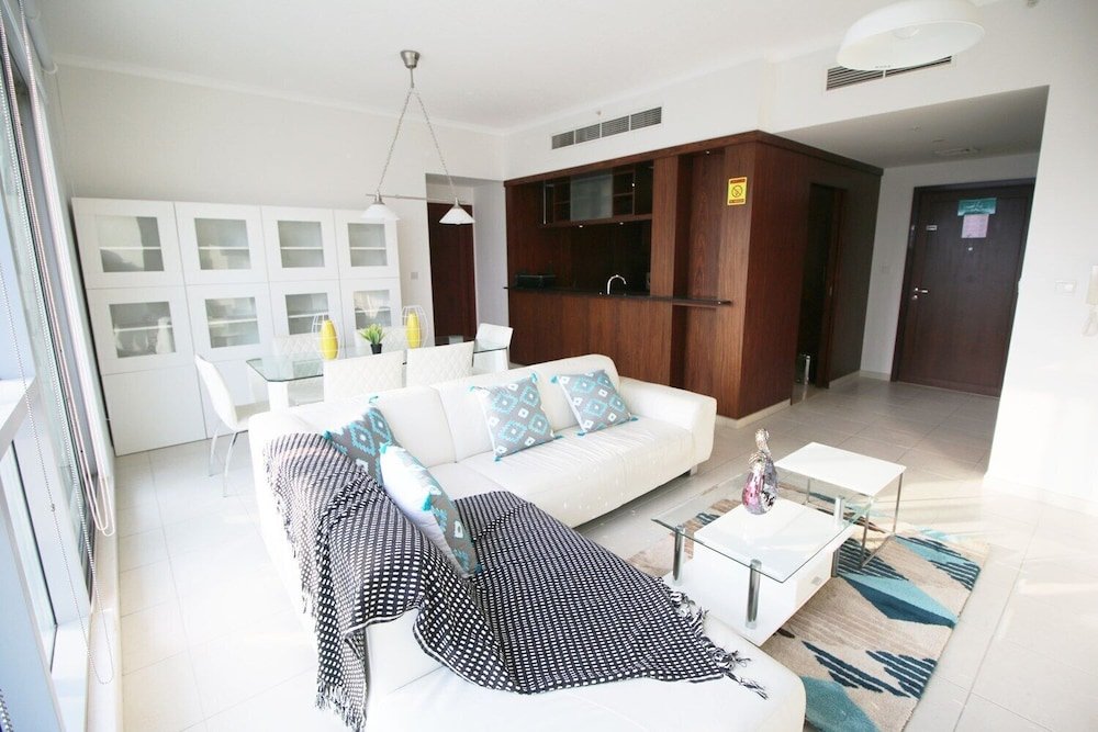 Дубай: R&H Burj Residences
