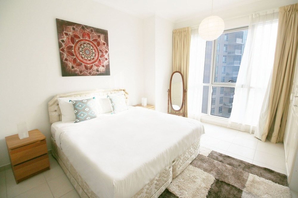 Дубай: R&H Burj Residences