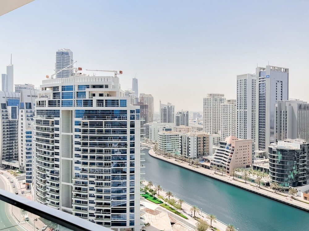 Дубай: Jumeirah Gate Tower - Luton Vacation Homes