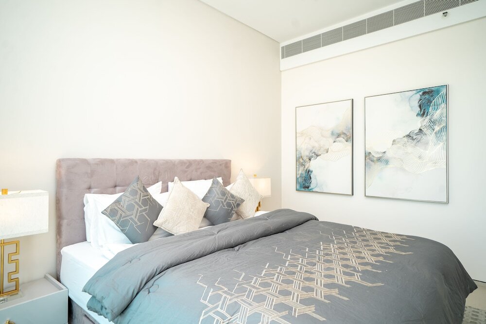 Дубай: Jumeirah Gate Tower - Luton Vacation Homes
