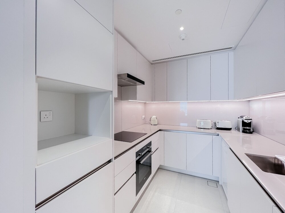 Дубай: Jumeirah Gate Tower - Luton Vacation Homes