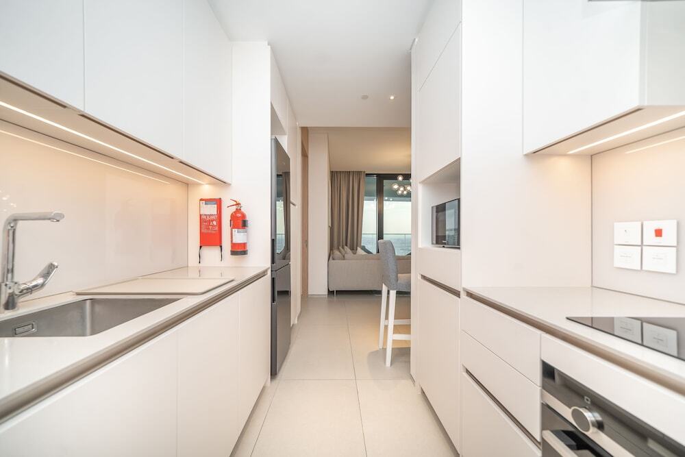 Дубай: Jumeirah Gate Tower - Luton Vacation Homes