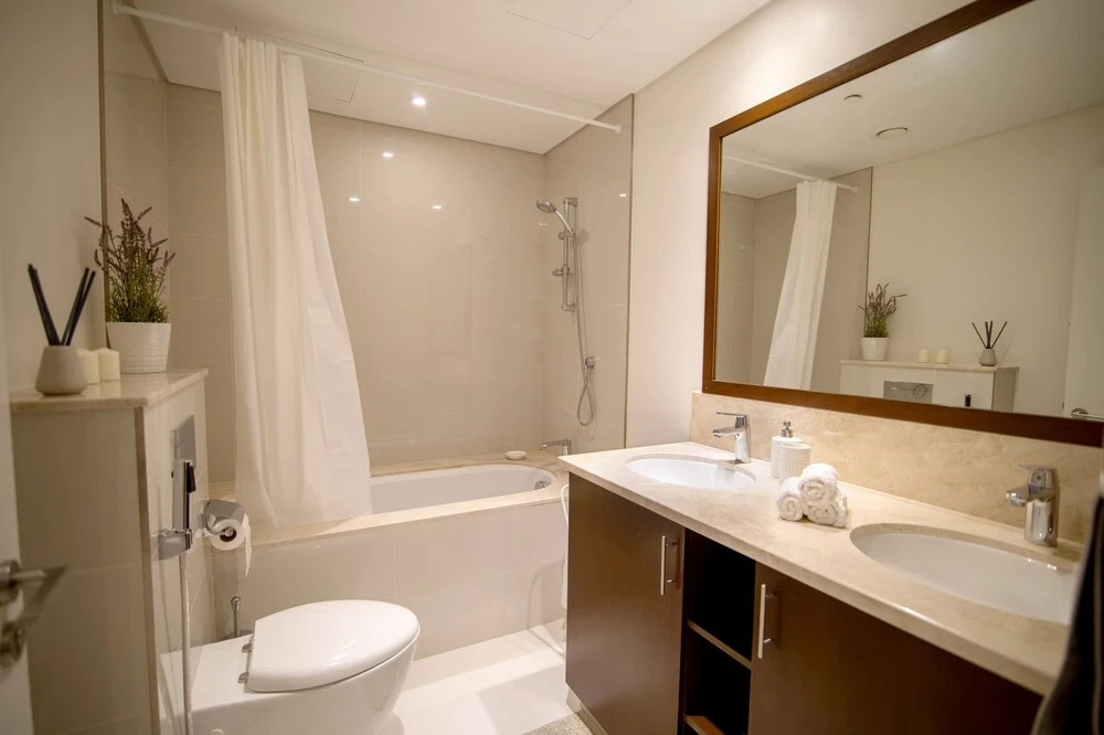 Дубай: Elegant Apt With Balcony Minutes from Burj Khalifa