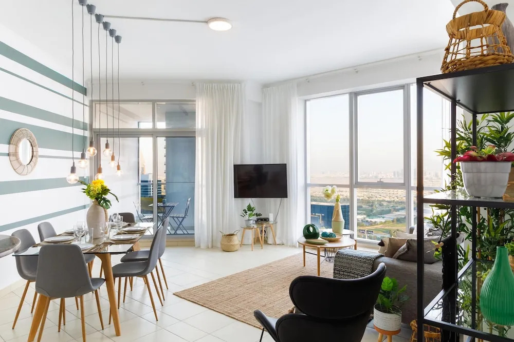 Дубай: Maison Privee - Modern Urban Retreat in the Heart of Dubai Marina