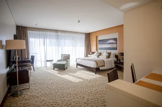 Дубай: Spacious Studio Partial Burjview at The Address Dubai Mall