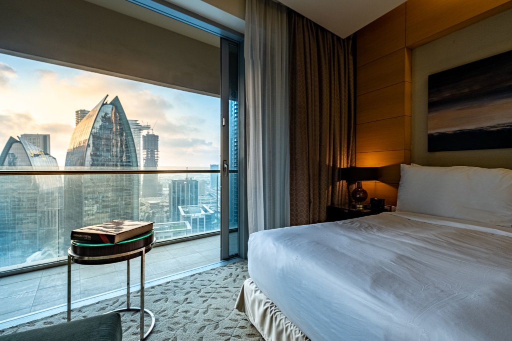 Дубай: Spacious Studio Partial Burjview at The Address Dubai Mall
