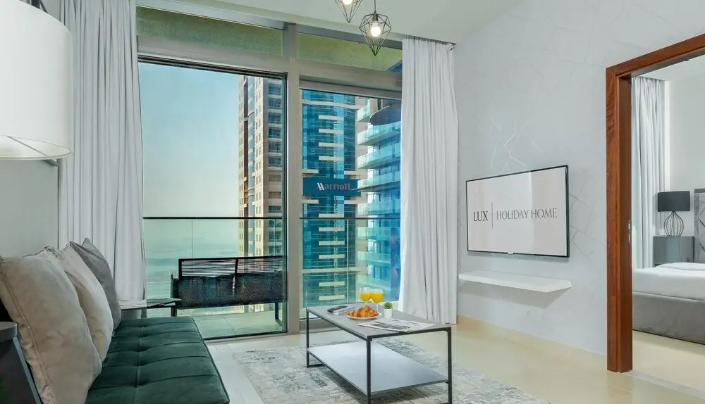 Дубай: LUX Holiday Home - Marina Gate 1