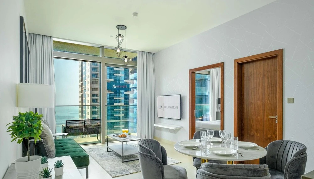 Дубай: LUX Holiday Home - Marina Gate 1