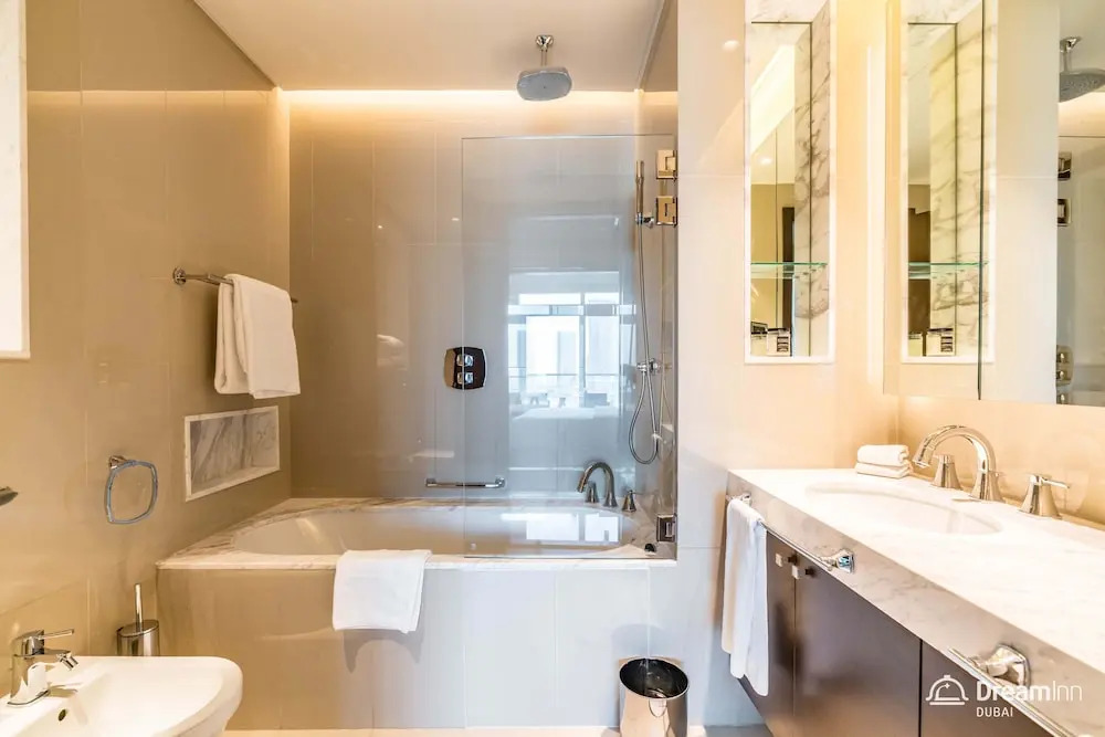 Дубай: Dream Inn - Address Fountain View