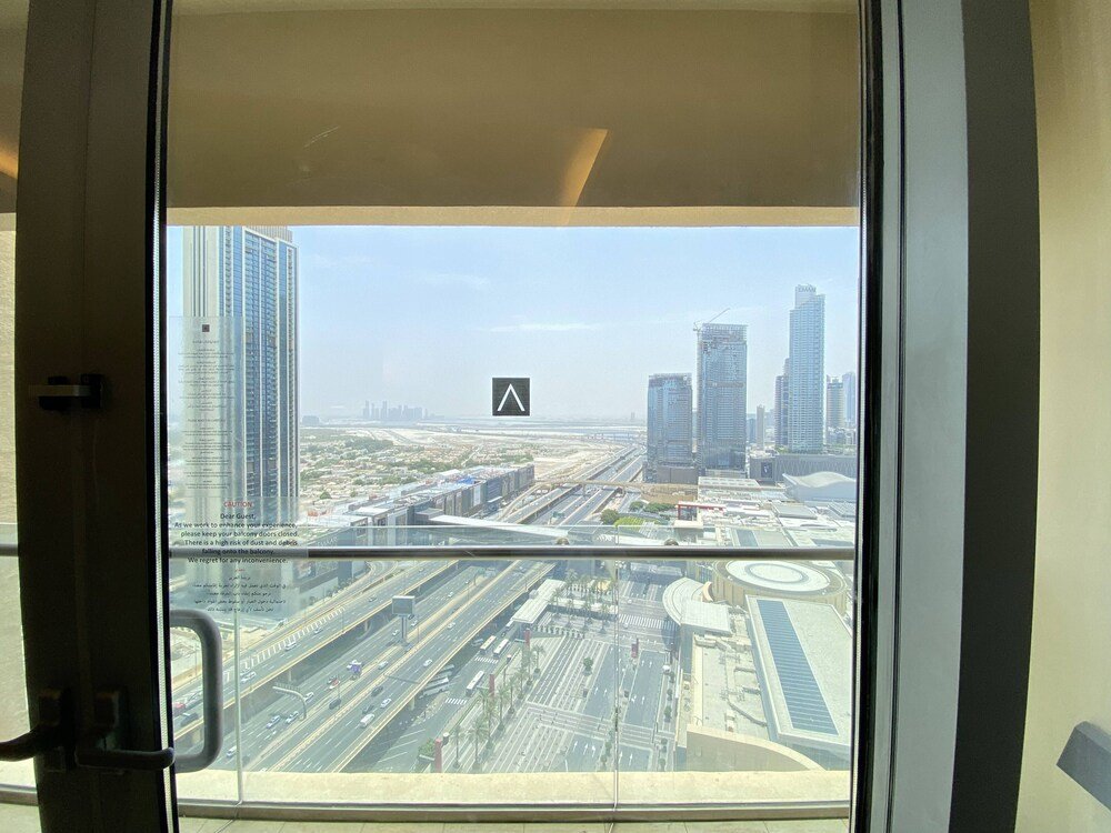 Lux BnB Address Dubai Mall Skyline Views — фото 4