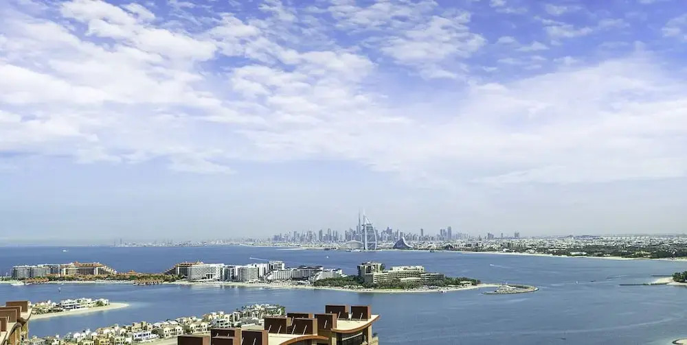 Дубай: LUX Iconic Views at The Palm Tower 5