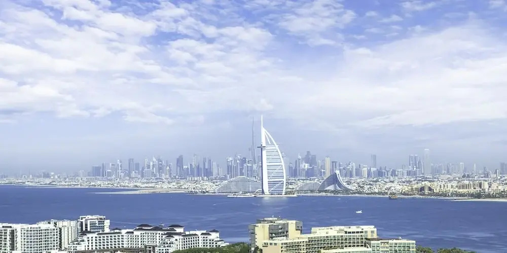 Дубай: LUX Iconic Views at The Palm Tower 5