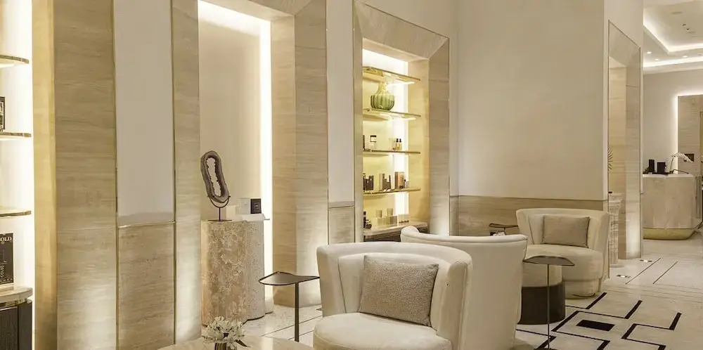 Дубай: LUX Iconic Views at The Palm Tower 5