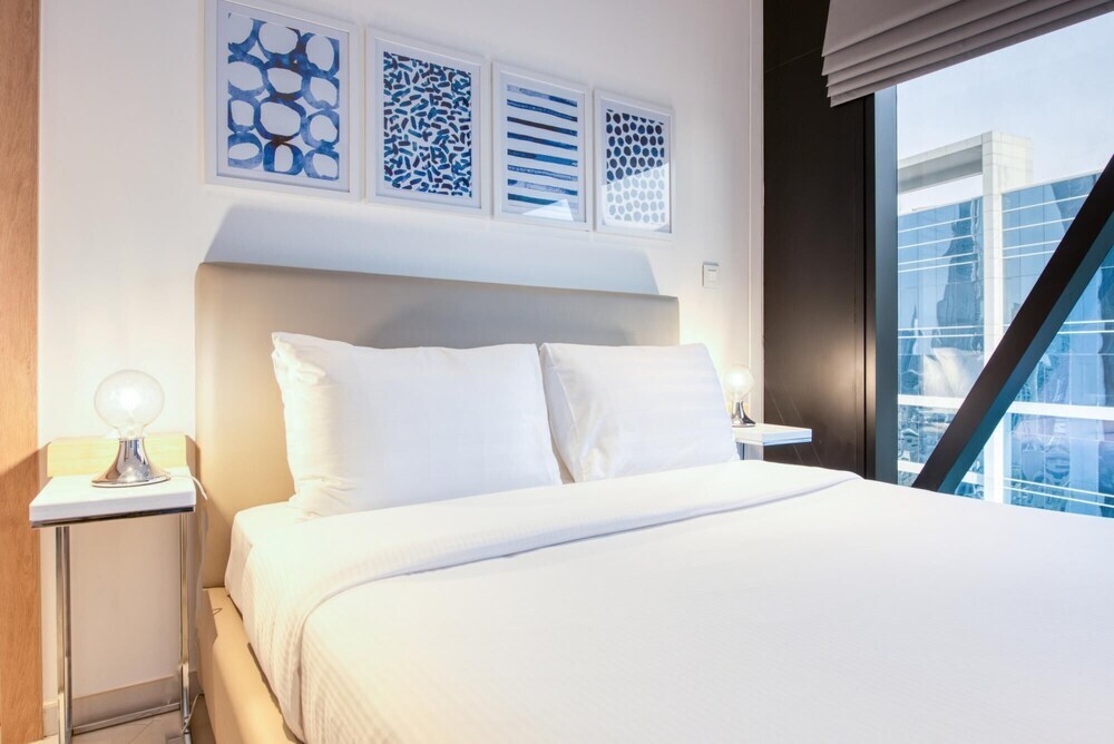 Дубай: Smart and Contemporary Apt With Burj Khalifa View