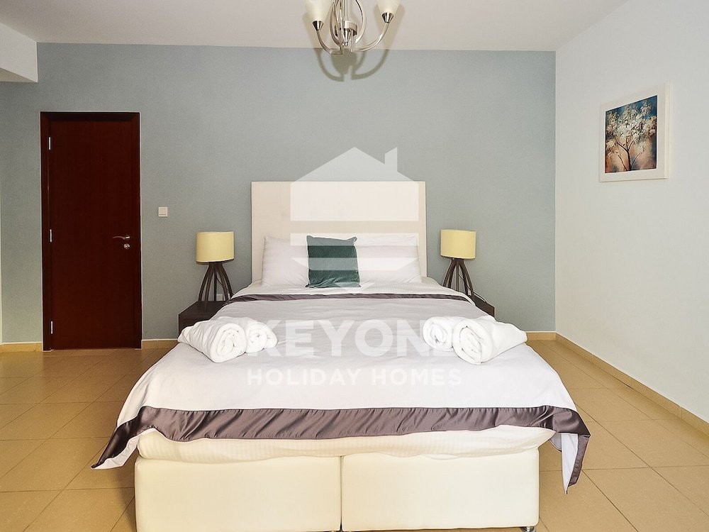 Дубай: KOHH – 2BR in Rimal