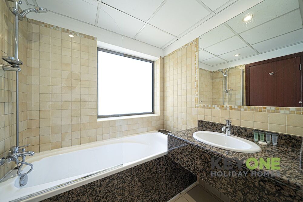 Дубай: KOHH – 2BR in Rimal