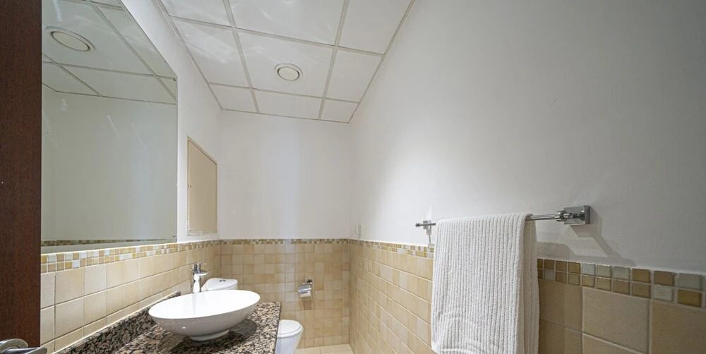 Дубай: KOHH – 2BR in Rimal