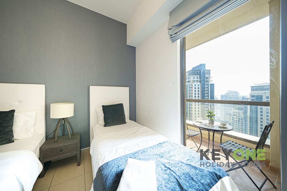 Дубай: KOHH – 2BR in Rimal