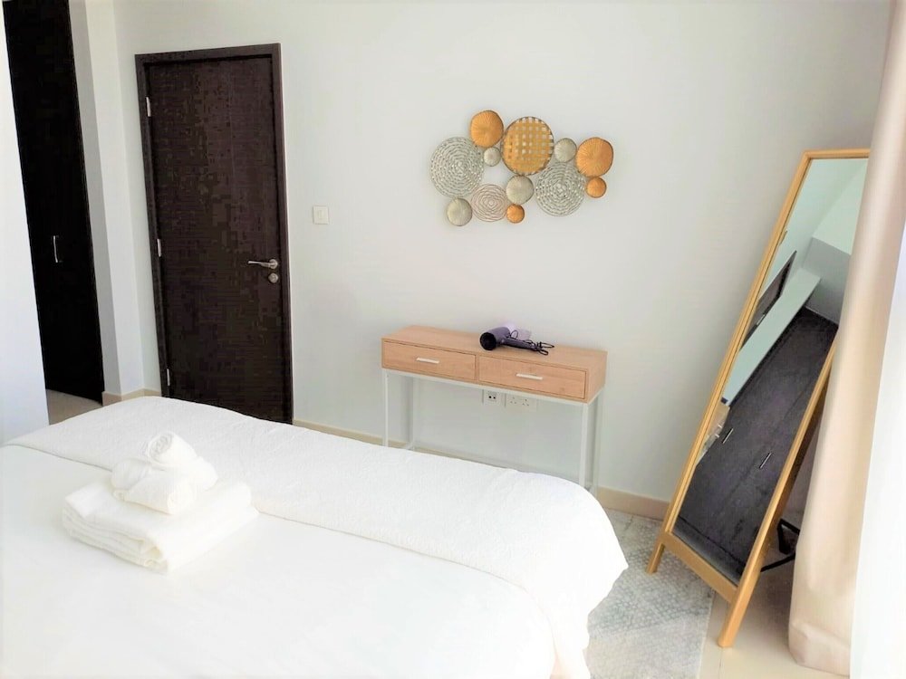 Дубай: Luxurious Downtown Views With Dubai Mall Access