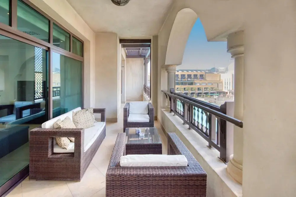 Дубай: Tasteful Apt cls to Burj Khalifa Dubai Mall