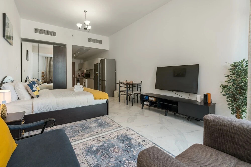 Дубай: Brand new studio with balcony in Business Bay