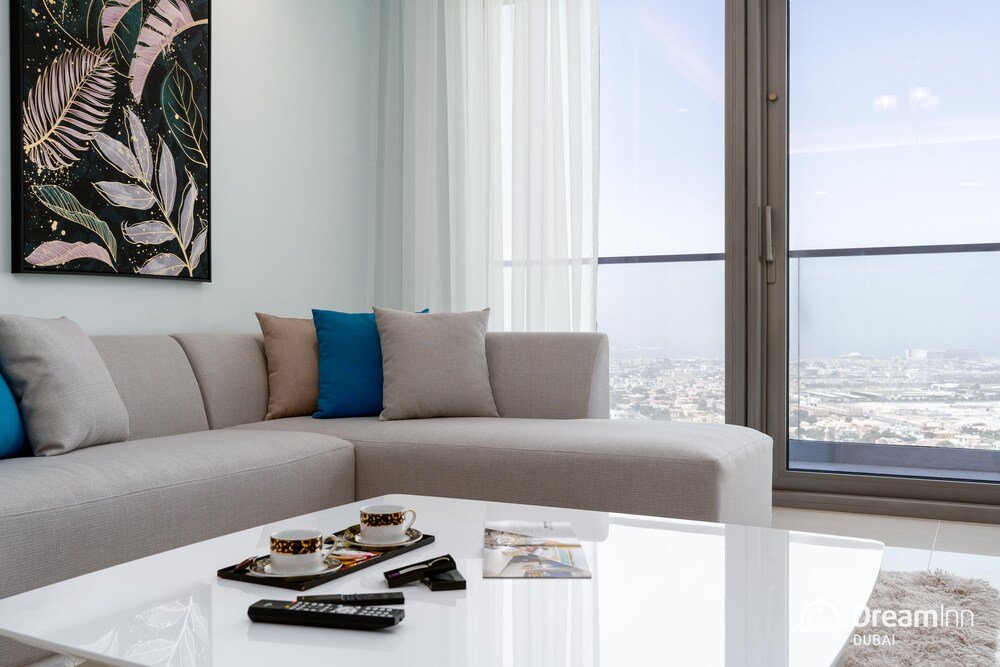 Дубай: Dream Inn - Paramount Tower