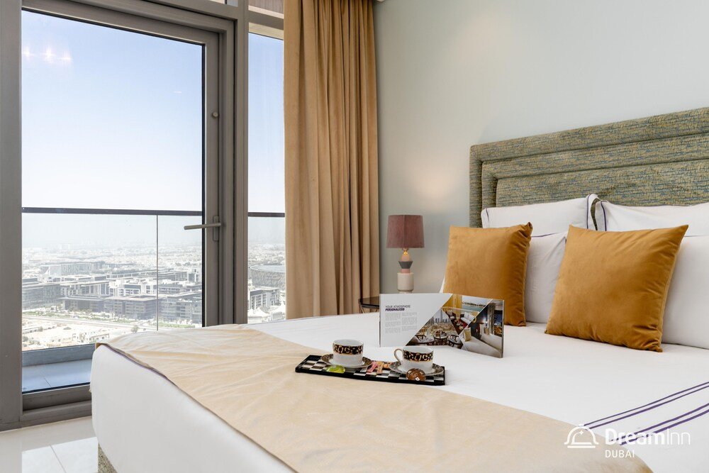 Дубай: Dream Inn - Paramount Tower