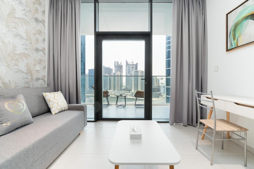 Дубай: GLOBALSTAY. New Marquise Square Building in Business Bay