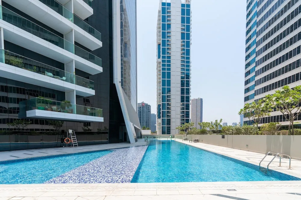 Дубай: GLOBALSTAY. New Marquise Square Building in Business Bay