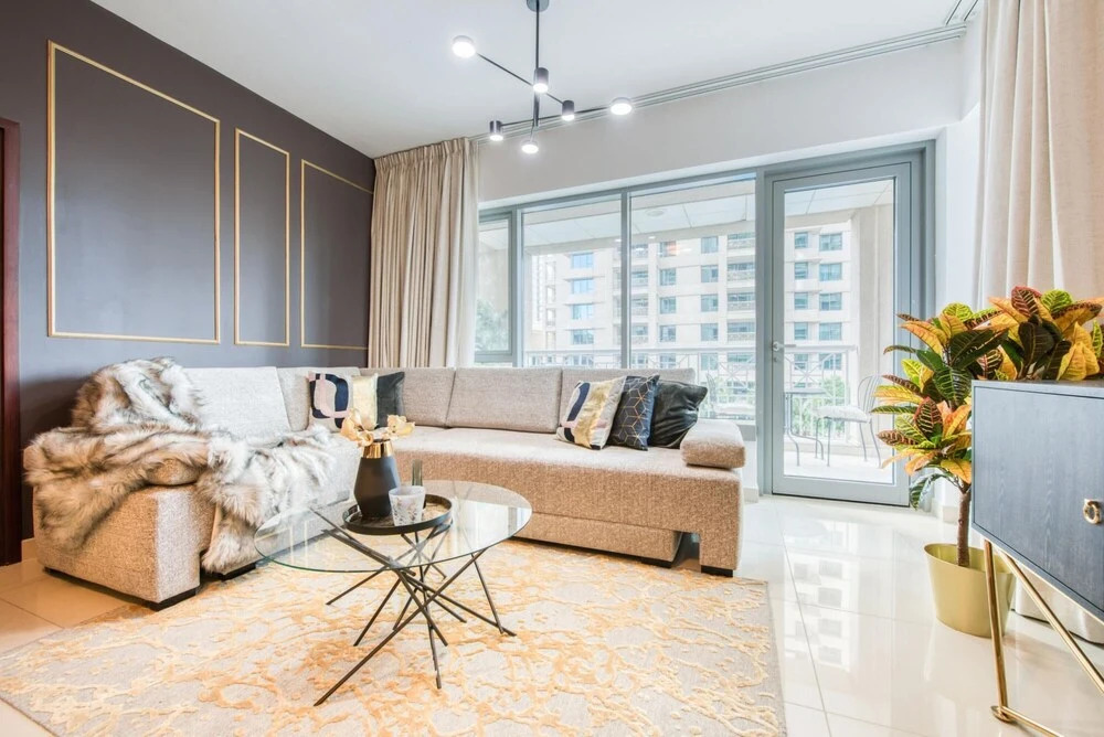 Дубай: Radiant Urban Retreat With Iconic Burj Khalifa Vws
