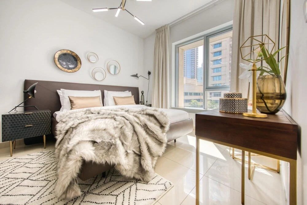 Дубай: Radiant Urban Retreat With Iconic Burj Khalifa Vws