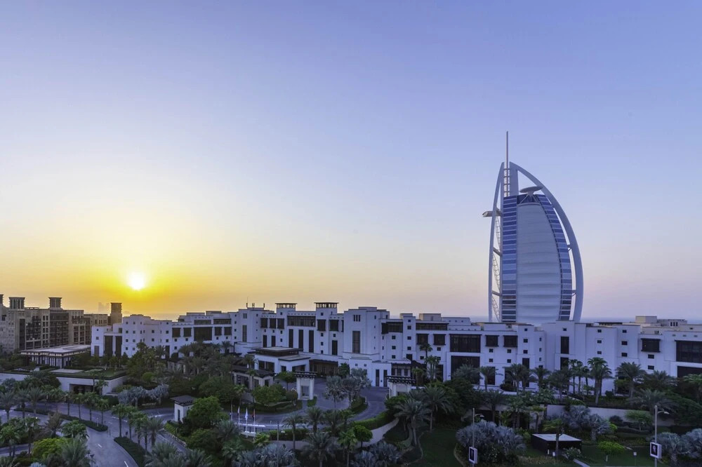Дубай: Maison Privee - Exclusive Luxury 3BR Apt with scenic views of Burj Al Arab