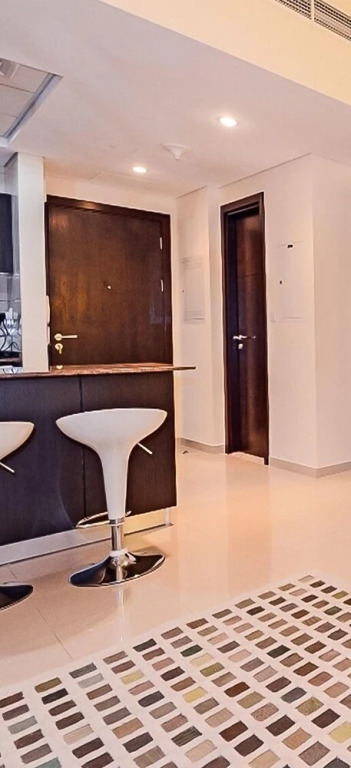 Дубай: KOHH – 1BR in Bay Central