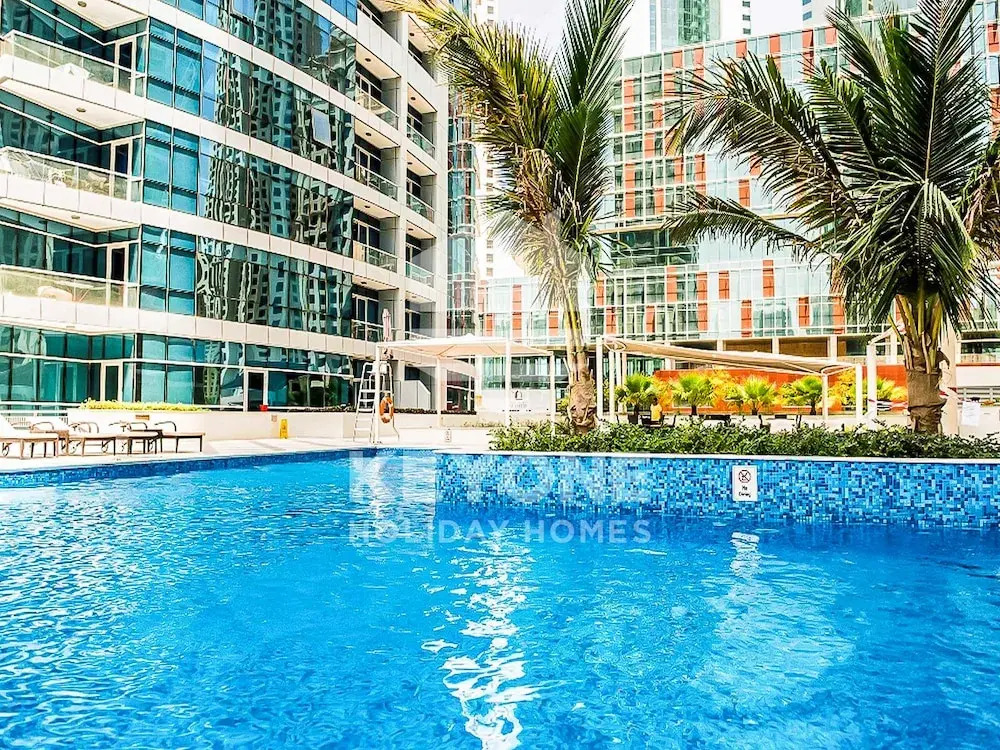 Дубай: KOHH – 1BR in Bay Central