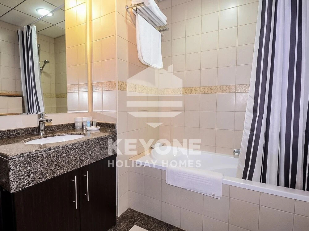 Дубай: KOHH – 1BR in Bay Central