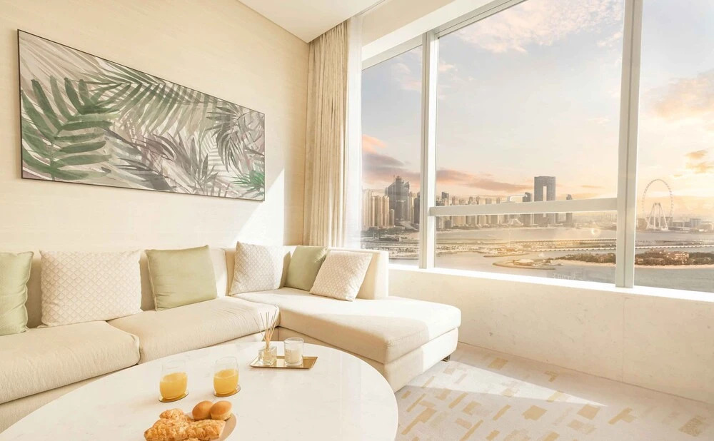 Дубай: LUX Iconic Views at The Palm Tower 7