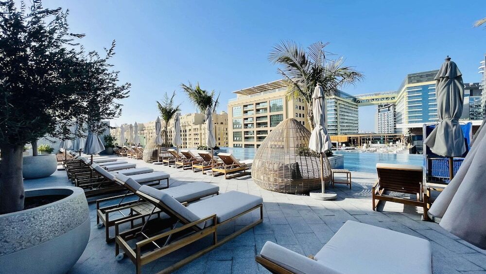 Дубай: LUX Iconic Views at The Palm Tower 7