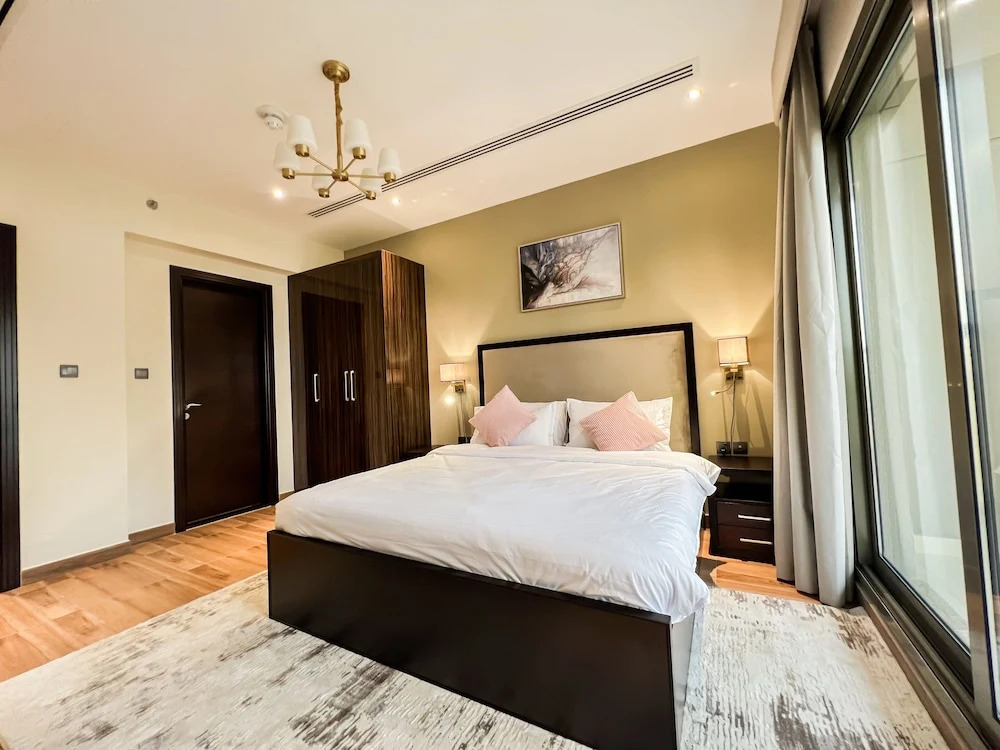 Дубай: Luton Vacation Homes - Elite Downtown Residence