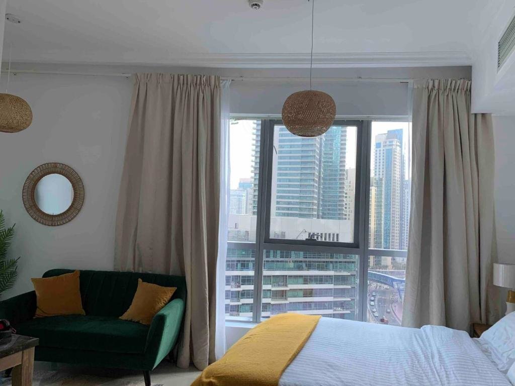 Дубай: Cosy Little Studio With Marina &partial Beach View