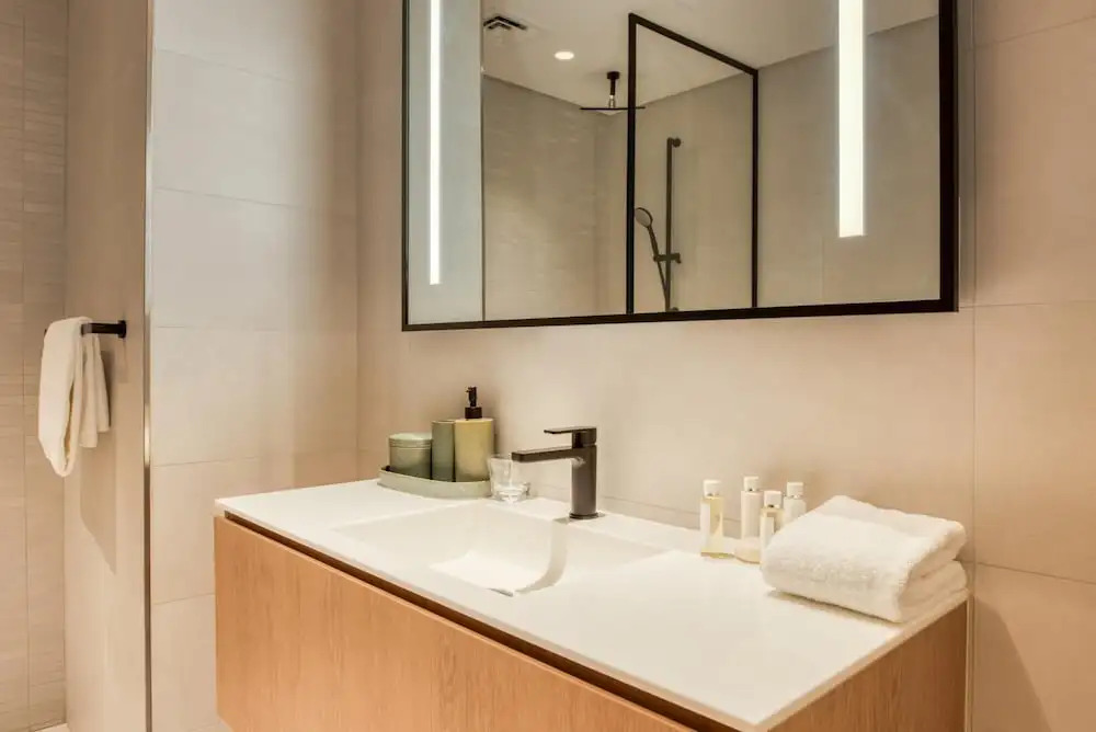 Дубай: Luxury Studio w Burj Khalifa Vw in Business Bay